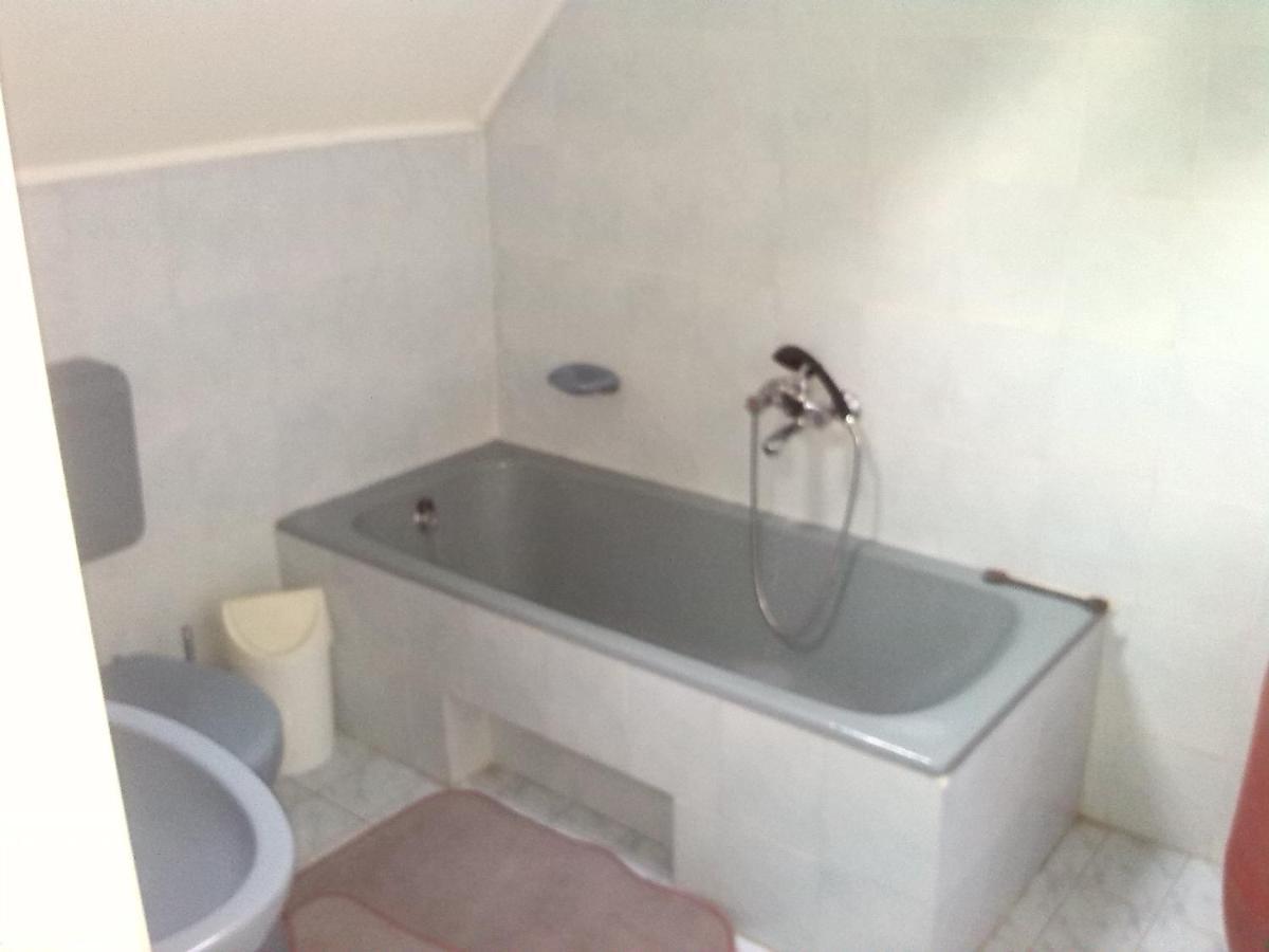 Hutter Vendeghaz Hotel Szantod Bagian luar foto