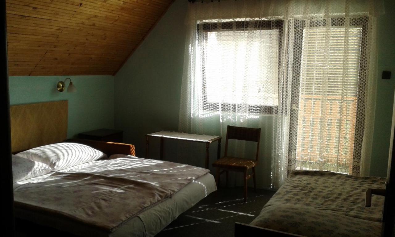 Hutter Vendeghaz Hotel Szantod Bagian luar foto