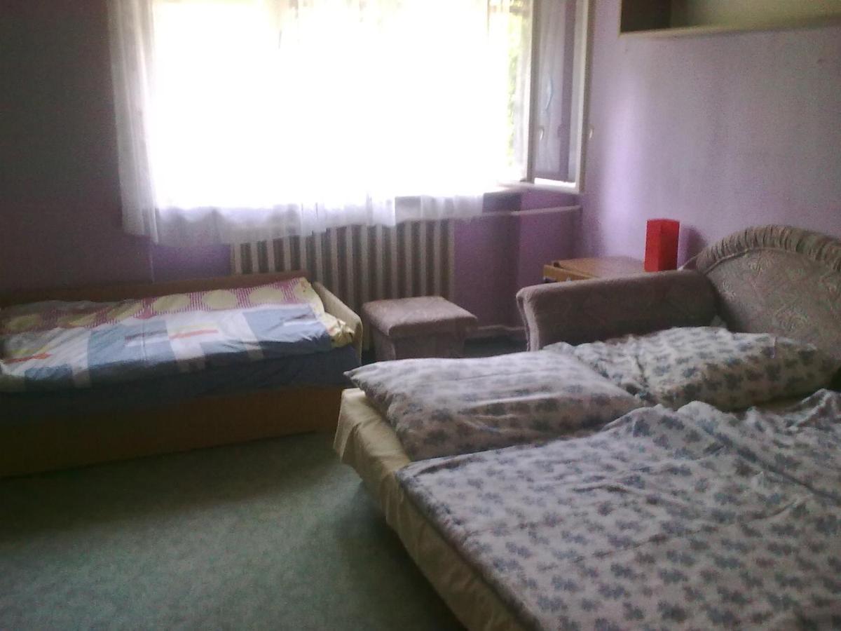 Hutter Vendeghaz Hotel Szantod Bagian luar foto