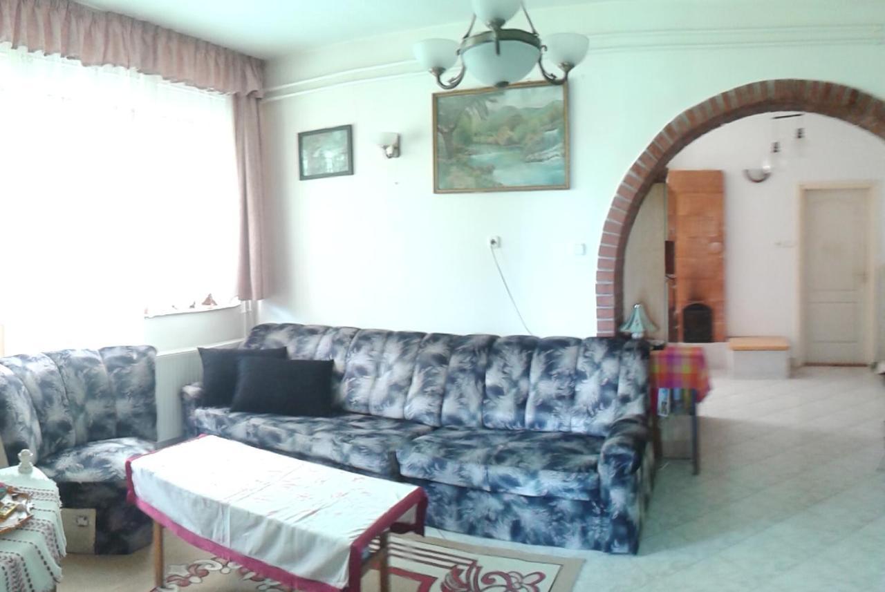 Hutter Vendeghaz Hotel Szantod Bagian luar foto